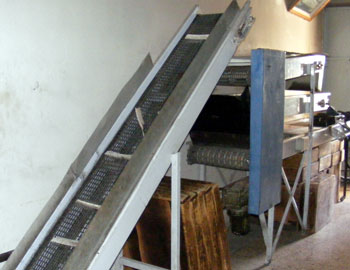 Pita bakery in Gaza that shut down operations due to the shortage of wheat and fuel. Photo: Muhammad Sabah, B'Tselem, 24 Nov. 2008