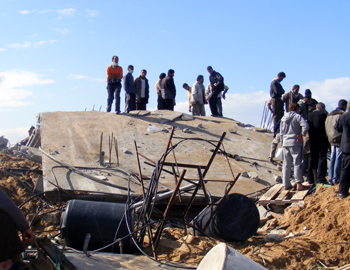 Ruins of the house of Wa'el a-Samuni. Photo: Muhammad Sabah, B'Tselem, 18 January 2009.
