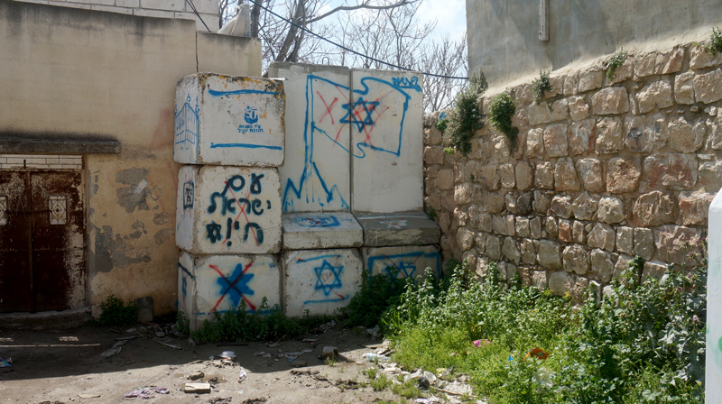 Checkpoints, roadblocks and settlements in Hebron city center. Photos by Eyal Hareuveni, B’Tselem, April-May 2019