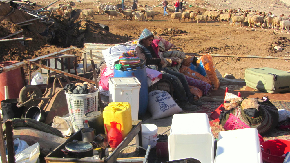 The ruins of the ‘Ein Karzaliyah community, 8.1.14