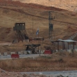 <p>[7044] 5.6. מחסום חמרה בבקעת הירדן. ישראל הנהיגה בבקעת הירדן משטר של הגבלות תנועה חמורות החלות רק על האוכלוסייה הפלסטינית, אשר מספח בפועל את האזור לישראל. זאת למרות היותו חלק אינטרגלי מהגדה המערבית.</p><p>תצלום: עאטף אבו א-רוב, בצלם</p>