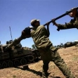 <p>[7548] 12.6.0 חיילי צה"ל עוסקים בתחזוקת תותח בסמוך לצפון רצועת עזה.</p><p>תצלום: יונתן וייצמן, רויטרס</p>