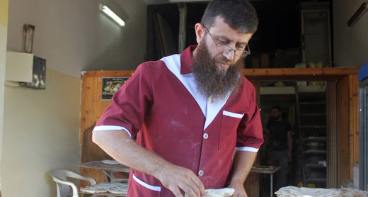  Khader ‘Adnan at his bakery. Photo by Oren Ziv, activestills.org, 21 June 2013.