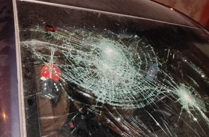 A shattered window in Muhammad ‘Othman’s car, Za’atrah-Tapuah junction, 13 Jan. 2021. Photo: Muhammad ‘Othman