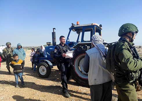 Confiscation of the tractor in the community of a-Rakeez. Photo by Neomi-Nur Zahor, 15 Dec. 2021 