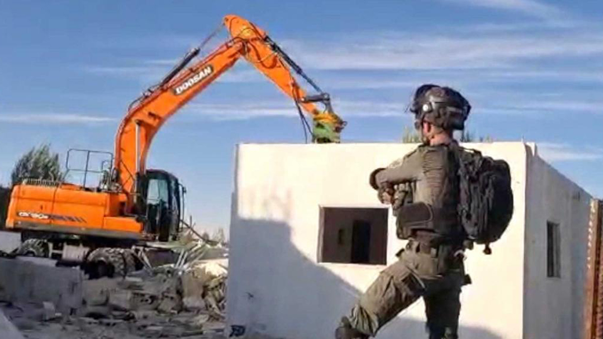 House demolition in the village of al-Walajah, 9 Nov. 2021