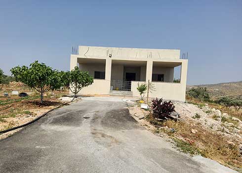 אחד הבתים שעבורם נמסרו צווי הריסה. צילום: עארף דראר'מה, בצלם, 3.5.22