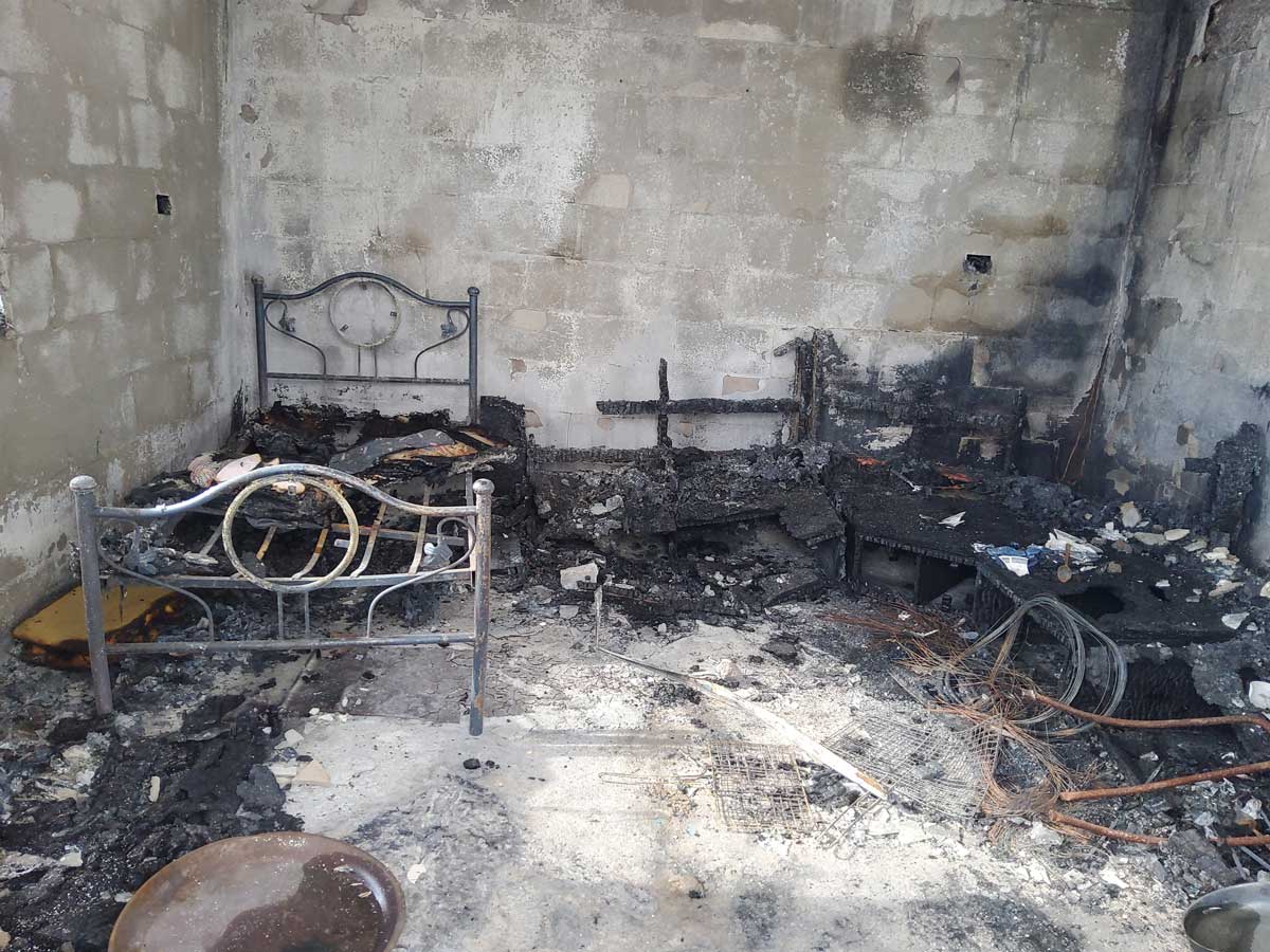 החדר החקלאי ששרפו המתנחלים. צילום: סלמא א-דיבעי, בצלם