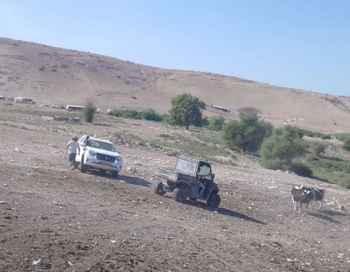 Settlers arrive at the al-Himma community. Photo courtesy of local residents