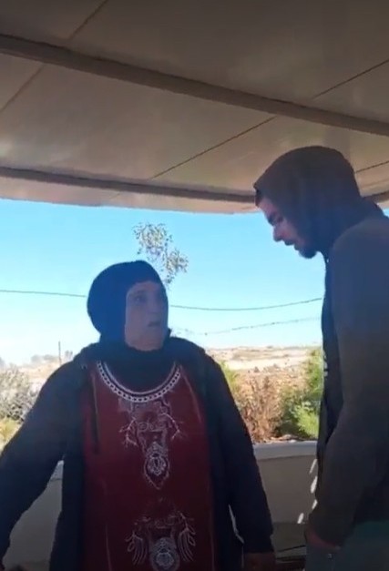 One of the settlers threatening Wadha ‘Obeid. Still from video footage, courtesy of the family 
