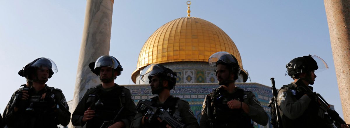 Israeli police officers in the Al-Aqsa compound. Photo by Mu'ammar Awad, Reuters, 27 July 2017