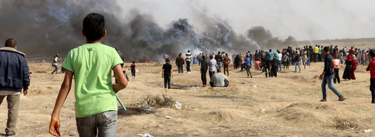 Protest east of Gaza City. Photo by Muhammad Sabah, B'Tselem, 27 April 2018