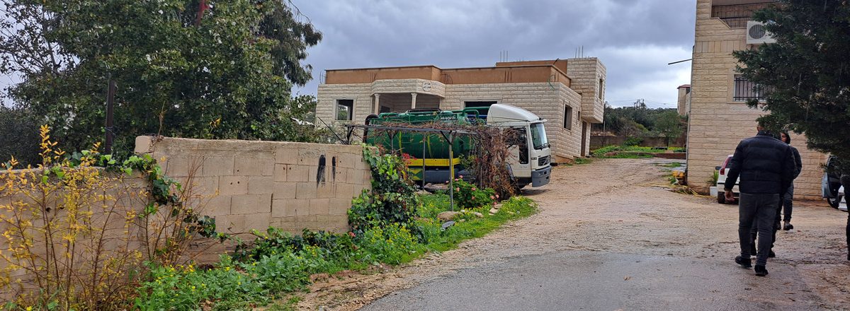 Left: Muhammad Kmeil's home, under construction. Right: The Kmeil family home. Photo: Abdulkarim Sadi, B'Tselem, 14 Jan. 2023