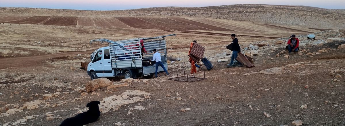 Residents of the al-Qabun community evacuate their property. Photo by Sarit Michaeli, B'Tselem, 4 August 2023
