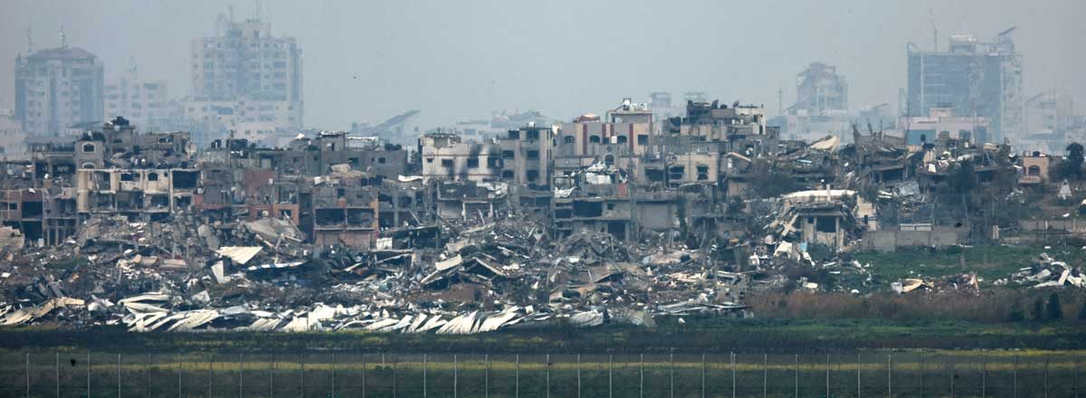 Structures that Israel demolished along the border in the northern Gaza Strip. Photo by Susana Vera, Reuters, 18 Feb. 2024