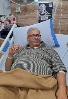 علي سمودي في المستشفى. تصوير: عبد الكريم السعدي, بتسيلم, 12.5.22