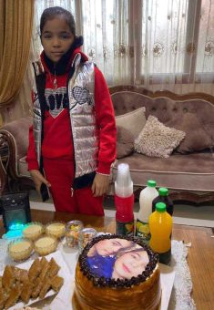 رزان بربخ قبل الحرب. صورة قدمتها العائلة مشكورة 