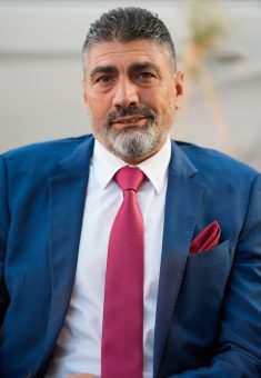 أشرف جابر. صورة قدمها الشاهد مشكورًا