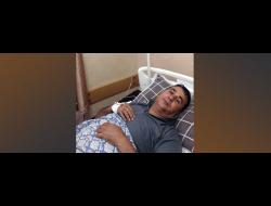 אכרם א-סולטאן בבית החולים. התמונה באדיבות המשפחה