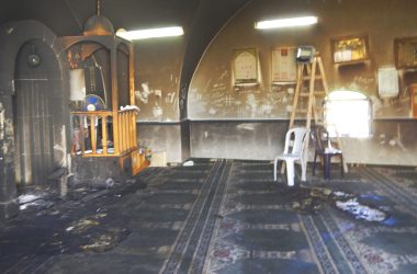 شرافات 24.1.2020 – مستوطنون أحرقوا مسجدًا في القرية