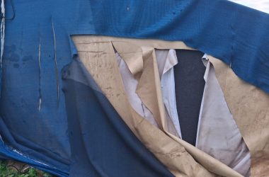 الخيمتان اللتان أتلفهما الجنود في التجمّع في 21.2.25. صور قدمها السكّان مشكورين