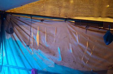 الخيمتان اللتان أتلفهما الجنود في التجمّع في 21.2.25. صور قدمها السكّان مشكورين