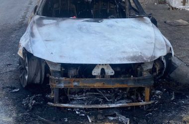 Cars set on fire by settlers. Photos courtesy of local residents 