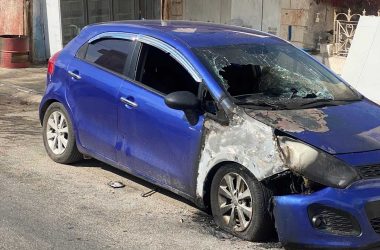 Cars set on fire by settlers. Photos courtesy of local residents 