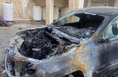 Cars set on fire by settlers. Photos courtesy of local residents 