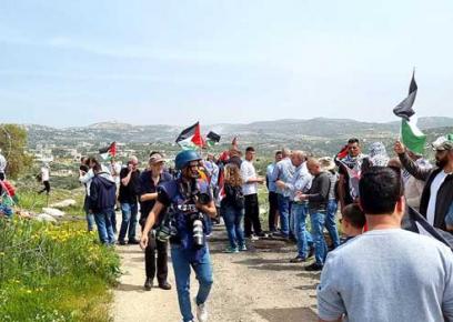 Protesters in Bil’in. Photo by Sarit Michaeli, B’Tselem, 1 Apr. 2022