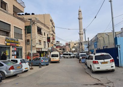 הכניסה למחנה הפליטים קלנדיה. צילום: איאד חדאד, בצלם, 10.12.23
