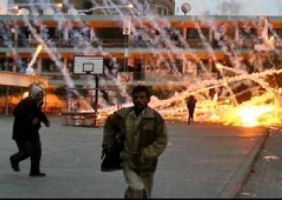 الاعتداء بالفسفور على مدرسة في بيت لاهيا، 17.1.09. تصوير: محمد البابا.