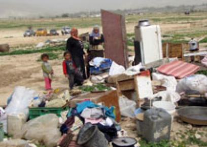 هدم منزل في منطقة غور الاردن. تصوير: عاطف ابو الرب، بتسيلم. 13/3/2013.