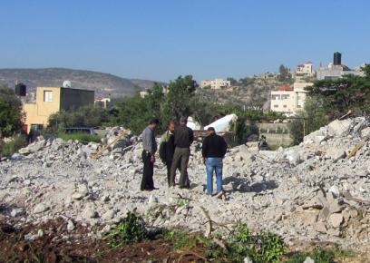 חורבות בית משפחת אבו א-רוב בקבאטיה. צילום: עבד אל-כרים א-סעדי, בצלם, 4.4.16.