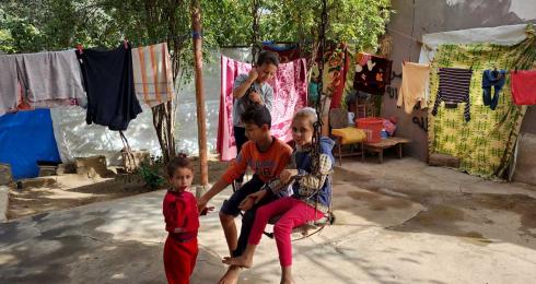 Amjad ’Afanah's children. Photo by Khaled al-’Azayzeh, B'Tselem, 28 Nov. 2022