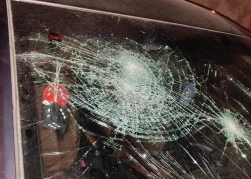 A shattered window in Muhammad ‘Othman’s car, Za’atrah-Tapuah junction, 13 Jan. 2021. Photo: Muhammad ‘Othman