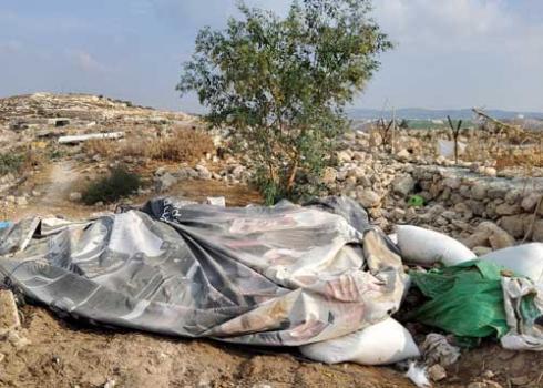 One of the tents demolished by the forces. Photo by Nasser Nawaj’ah, B’Tselem, 17 Nov. 2021 