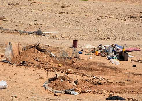 חורבות אחד הבתים שהרס המנהל בוואדי אל-אחמר. צילום: עארף דראר'מה, בצלם, 24.8.22 