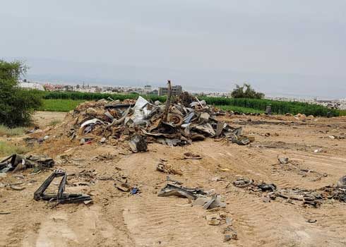 Car parts left in the lot. Photo by ‘Aref Daraghmeh 