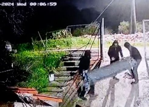 توثيق من كاميرا المراقبة في منزل عائلة غفري، 31.1.24 