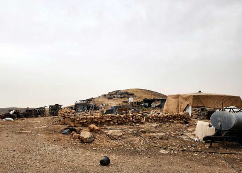 مبانٍ في تجمع خربة الرهوة في شهر أيار 2024. تصوير: نصر نواجعة، بتسيلم 