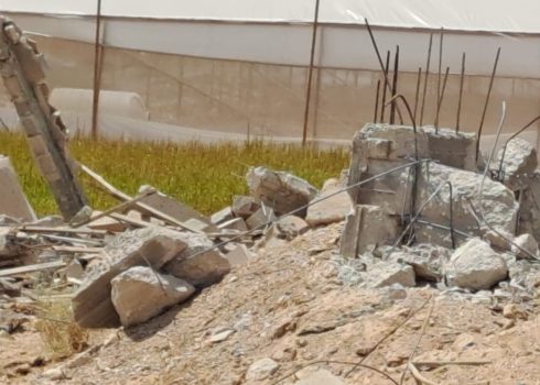 הגדר שהרס המנהל האזרחי. צילום: עארף דראר'מה, בצלם