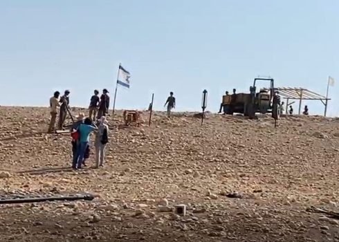 استمرار أعمال إقامة السياج، 28.7.25. صورة قدمها السكان مشكورين