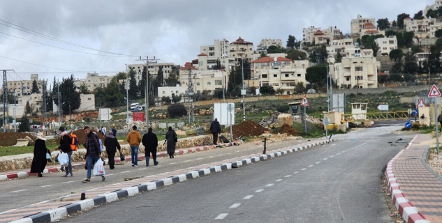 Al-Fawwar Checkpoint. Photo: Nasser Nawaj'ah, B'Tselem, 23 Jan. 2024