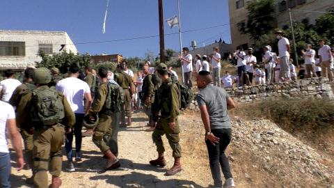 עשרות מתנחלים תקפו את בני משפחת אבו שמסייה בשכונת תל רומיידה שבמרכז העיר חברון, 1.8.20