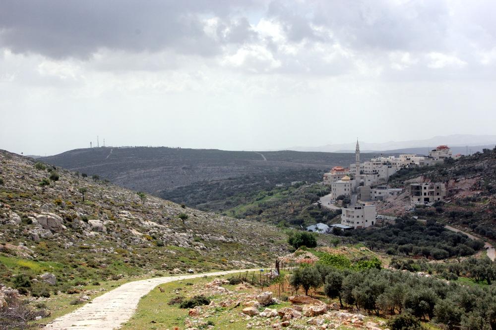 The village of Burqah is located roughly 3 kms east of Ramallah. Route 60, the chief traffic artery in the West Bank, runs east of the village and through its lands.