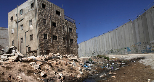 Abandoned house near the Separation Barrier in the town of Bir Nabala, 24 September. Photo: Anne Paq, activestills.org.