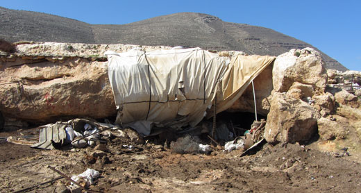 Wreckage in Khirbet Tana. Photo by ‘Aref Daraghmeh, B’Tselem, 9 February 2016