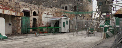 A-Sahla St. in Hebron, now another ghost street. Photo by Musa Abu Hashhash, B'Tselem, 3 Jan. 2016 A-Sahla St. in Hebron, now another ghost street. Photo by Musa Abu Hashhash, B'Tselem, 3 Jan. 2016