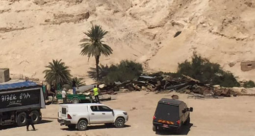 Structure demolished by the authorities in Wadi al-Qalt. Photo: Mus'ab 'Abbas, B’Tselem, 4 April 2016. Structure demolished by the authorities in Wadi al-Qalt. Photo: Mus'ab 'Abbas, B’Tselem, 4 April 2016.